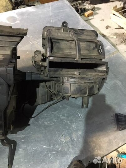 Корпус печки Kia Cerato 1