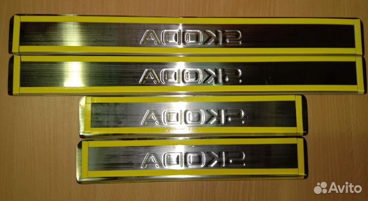 Накладки на пороги Skoda (нержавейка)