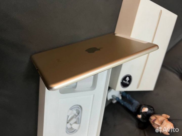 Apple iPad mini 3 64gb с симкартой