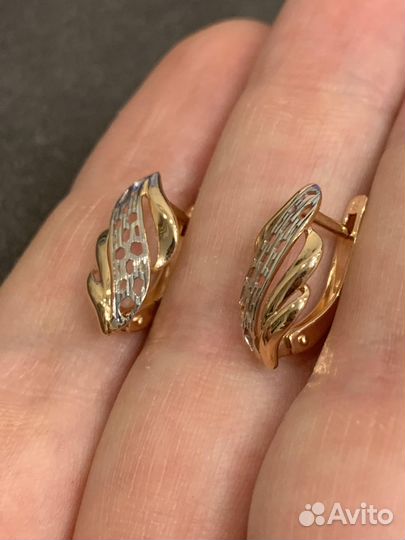 Серьги золотые