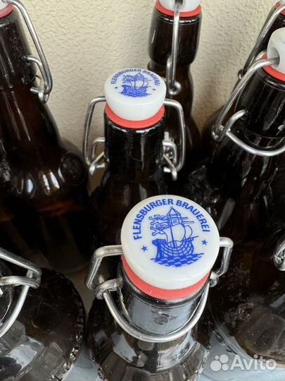 Бутылки с герметичной крышкой бугельным замком