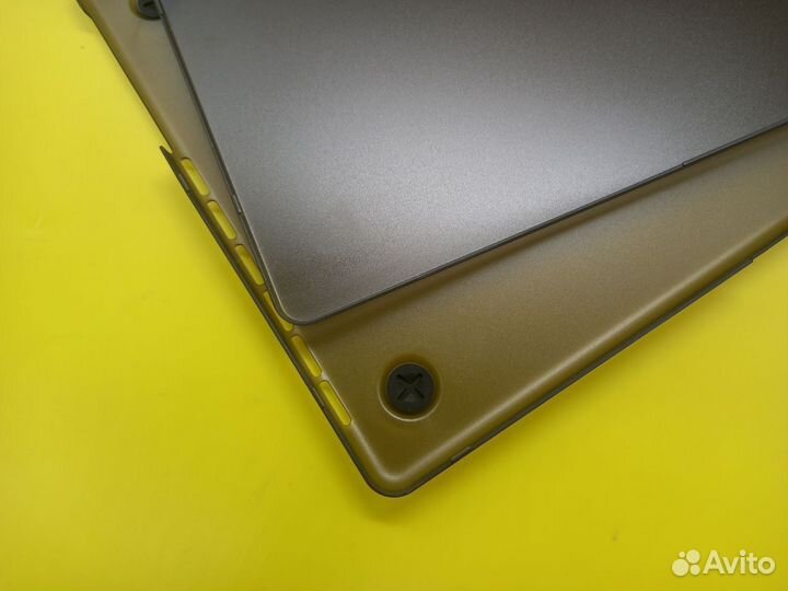 27923 Пластиковый чехол для ноутбука