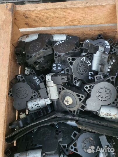 Стеклоподъемник mazda 3 5 6 cx-7 2007 г