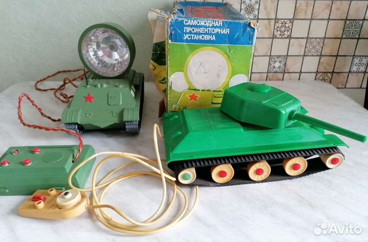 Прожекторная, танк, пушка. Цена за всё 3 штуки