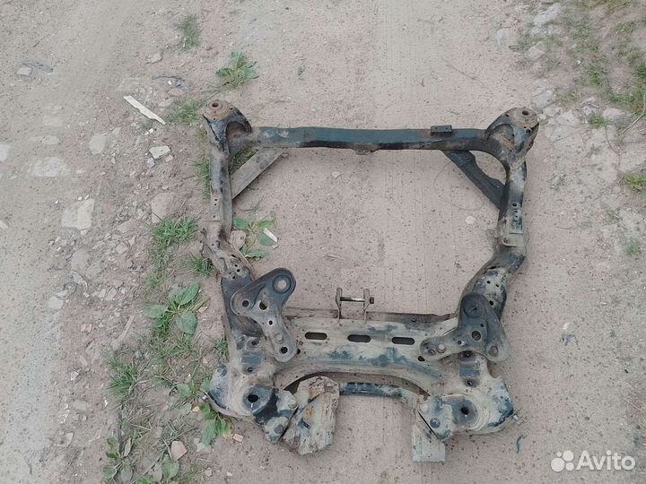 Передний подрамник Mazda 6 gg