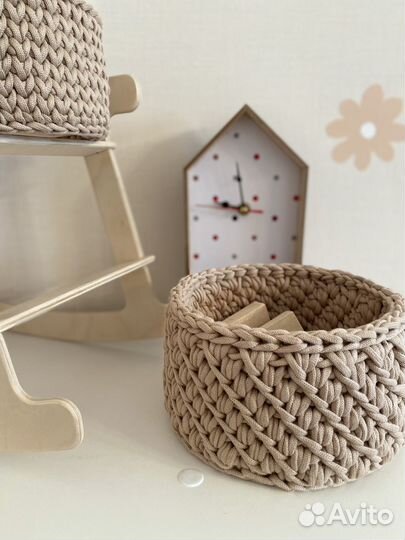 Корзина для хранения вязаная