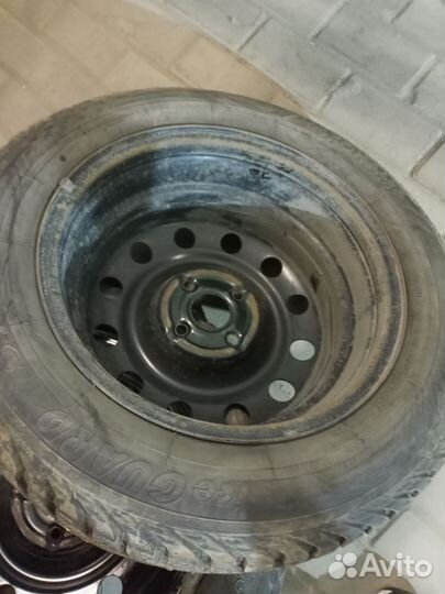 R15 Yokohama Ice Guard Stud IG55 185/65, PCD 4x98 DIA 40