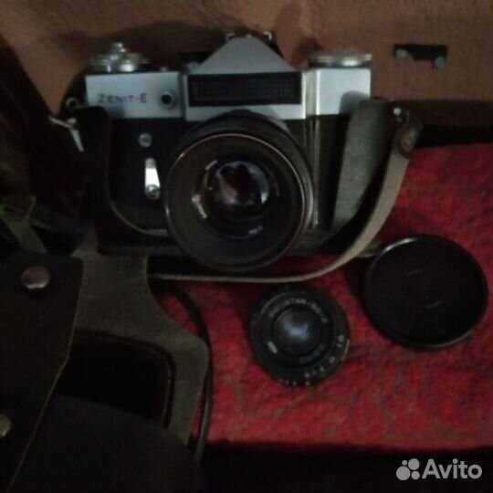 Плёночный фотоаппарат Зенит Е