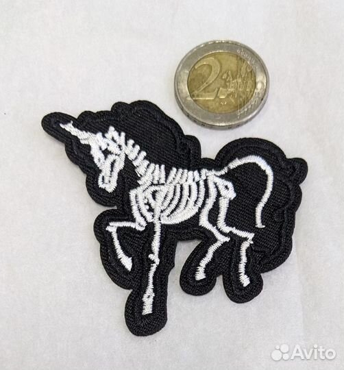 Термонашивки (Патчи) с вышивкой, черепа