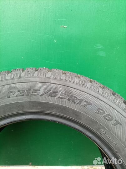 Hankook Winter I'Pike W409 215/65 R17