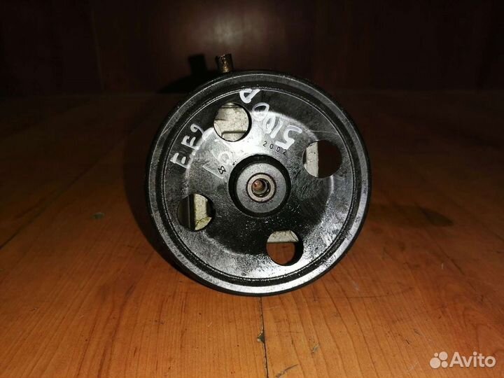 Насос гидроусилителя руля Форд Фокус 2 1,6 бензин