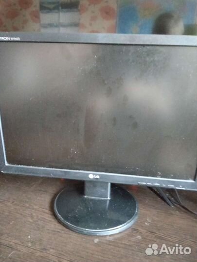 Монитор LG flatron W1942S