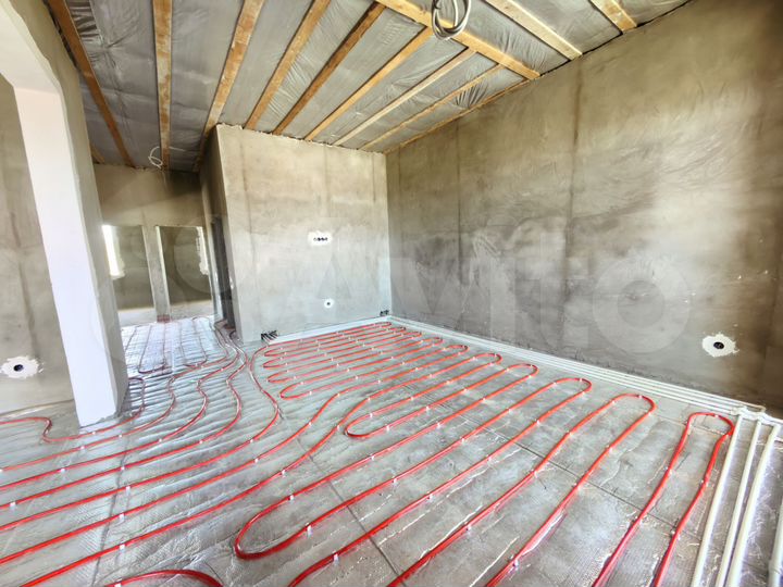 Дом 160 м² на участке 4 сот.