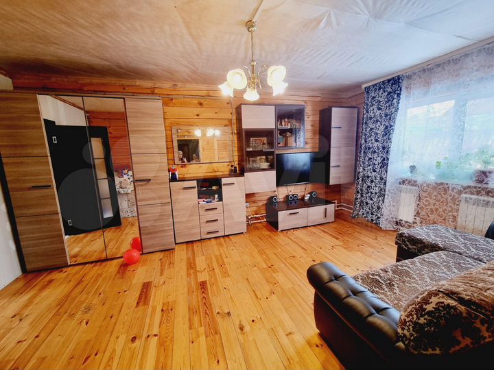 Дом 90 м² на участке 5 сот.