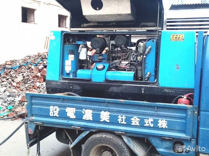 Услуги компрессора с отбойными молотками