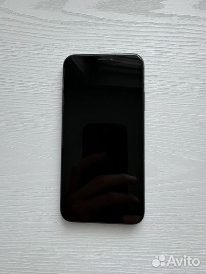 iPhone X, 64 ГБ