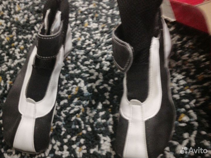 Обувь спортивная 