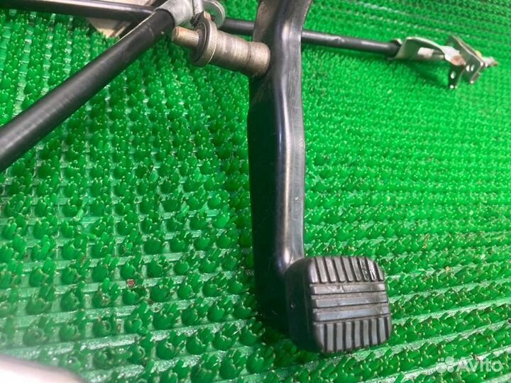 Педаль стояночного тормоза Honda Civic EU1 D15B