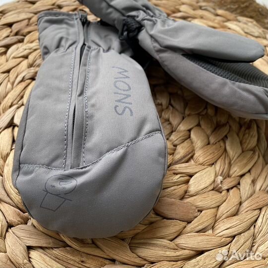 Новые детские варежки на молнии