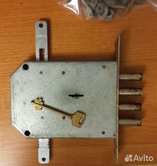 Замок дверной - новый и бу, петли дверные