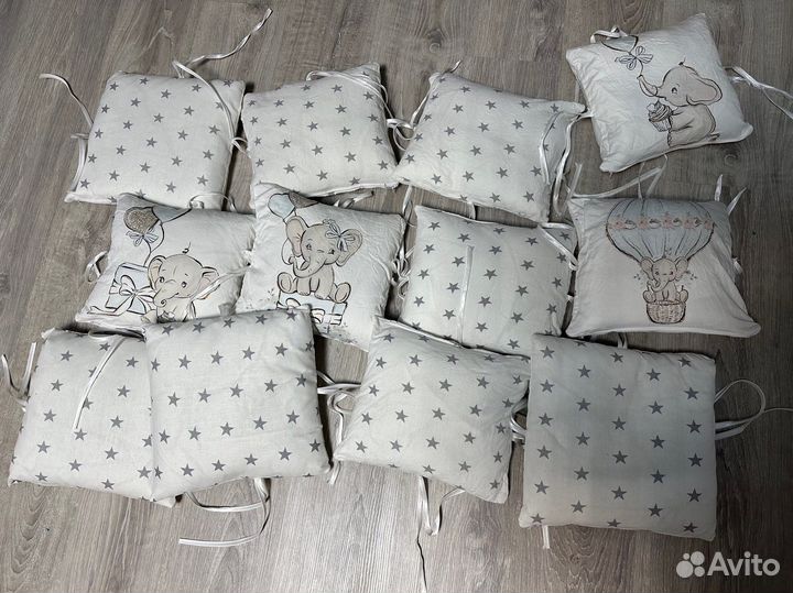 Ботики в кроватку