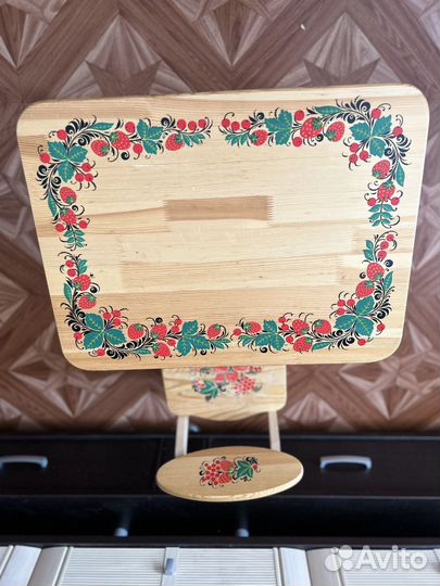 Детский стол и стул хохлома