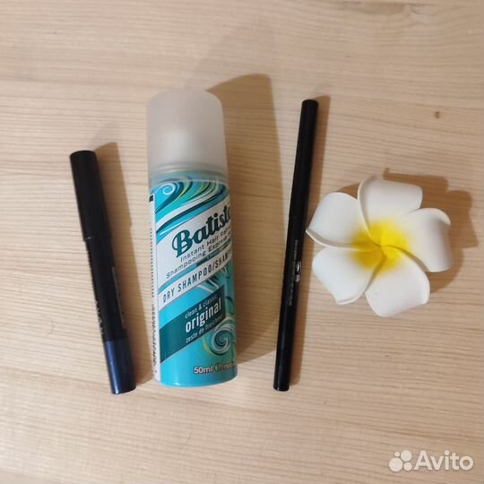 Набор косметики avon batiste шампунь сухой