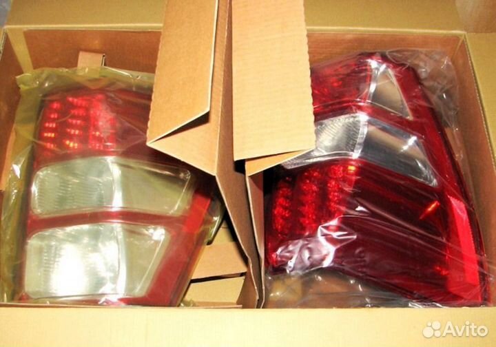 Фонарь задний правый Сузуки Гранд Витара 2005