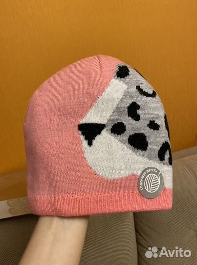 Демисезонная шапка (новая)