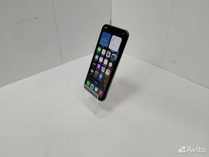 iPhone X, 64 ГБ