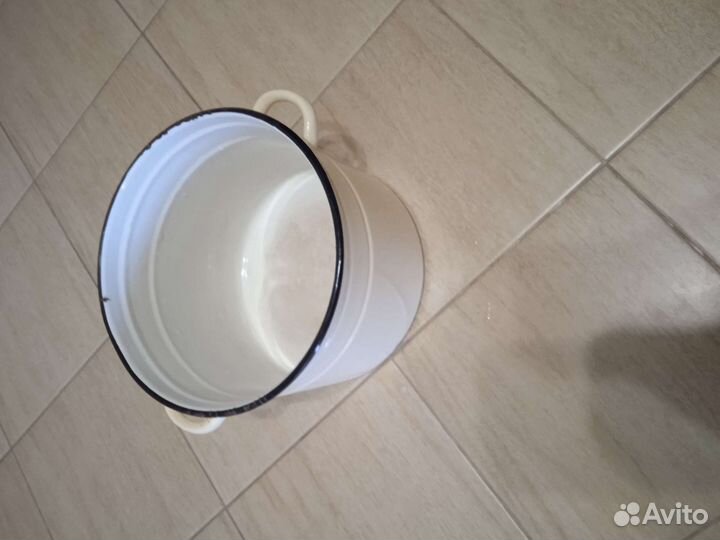 Баки (кастрюли) эмалированные 12-30 литров