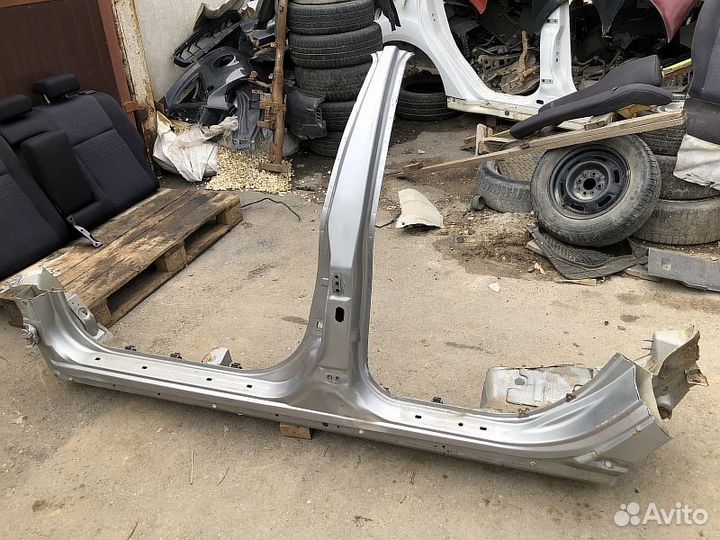 Порог левый Ниссан Примьера П12 Nissan Primera P12