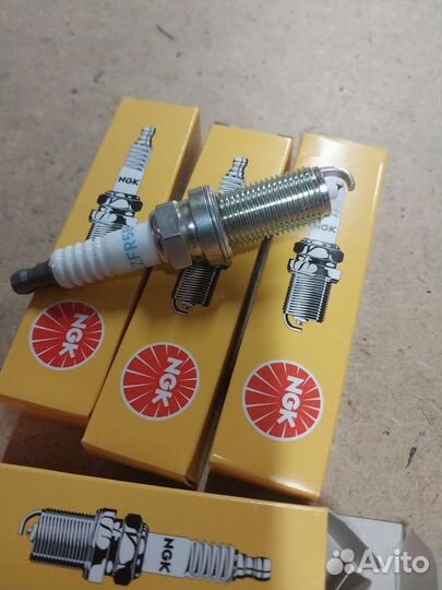 Свечи зажигания иридиевые ngk