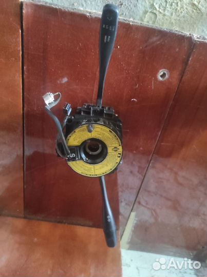 Подрулевой переключатель Ниссан пульсар 2000г