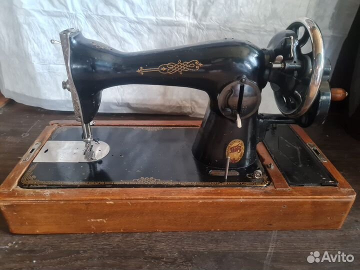 Швейная машина