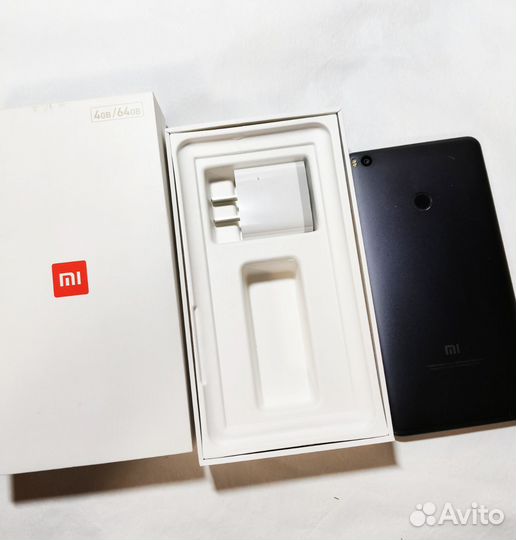 Xiaomi Mi Max 2, 4/64 ГБ