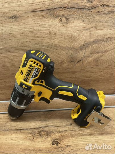 Шуруповерт Dewalt DCD796 Type11