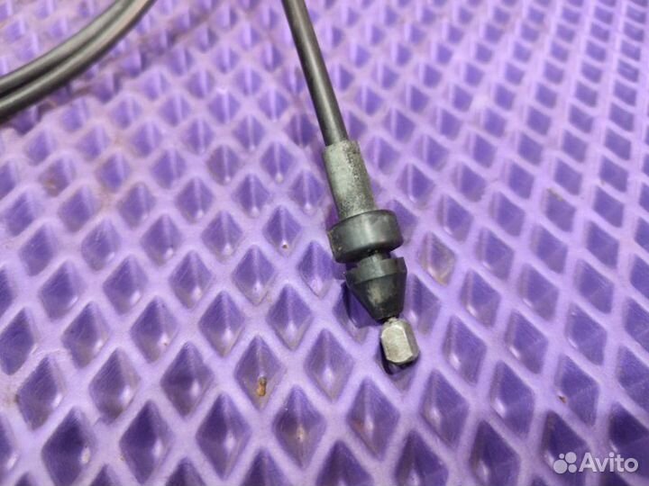 Трос капота Nissan X-Trail NT31-105853 MR20DE 2010