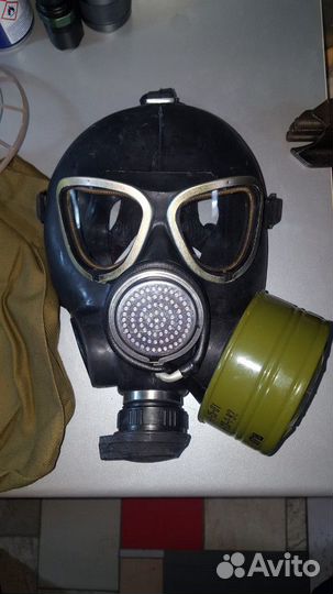 Противогаз