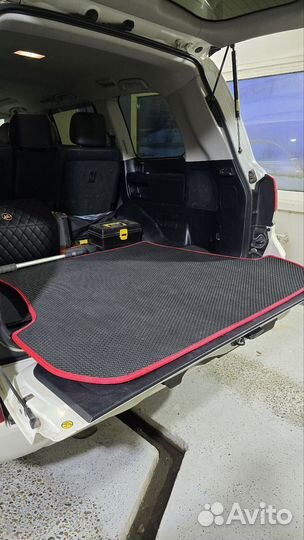 Коврик в багажник для ланд крузер 200