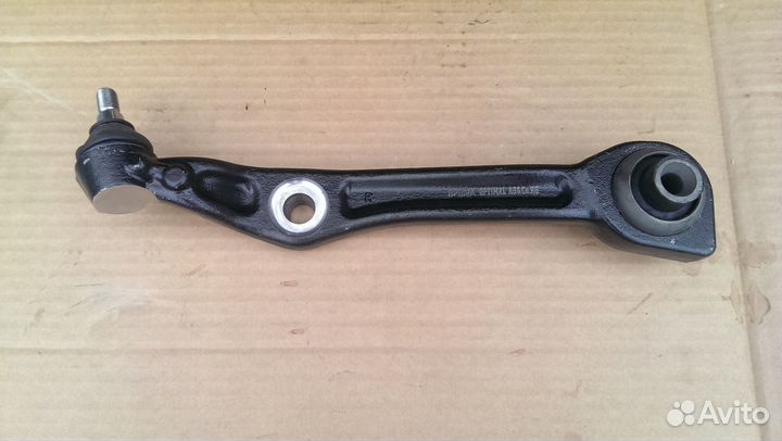 Новый передний правый нижний рычаг W221 C216