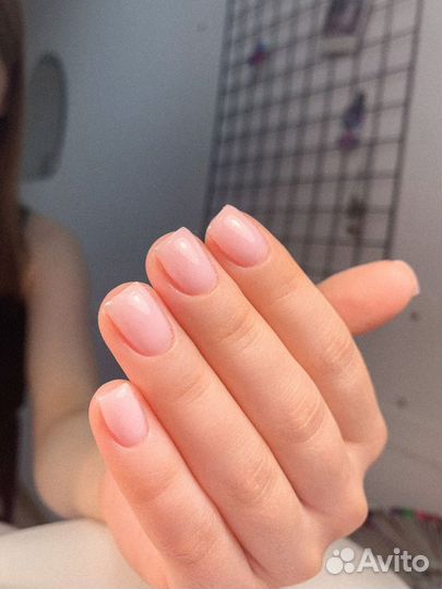Модель на маникюр и педикюр