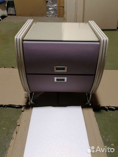 Тумба прикроватная