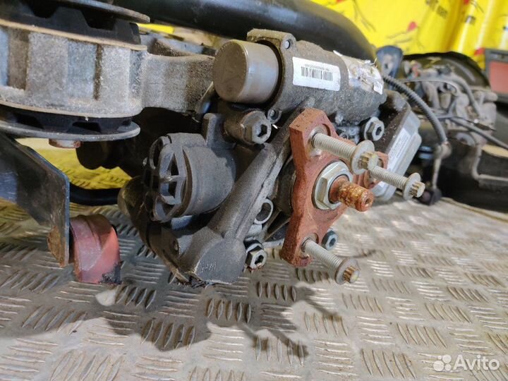 Балка подвески подрамник задняя Volkswagen Passat