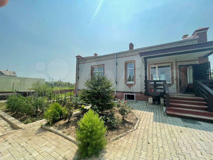 Коттедж 141,8 м² на участке 20 сот.