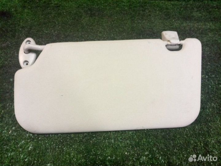 Козырек солнцезащитный передний правый Ford Fusion