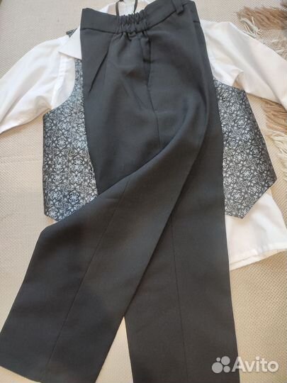 Рубашка, жилет, брюки