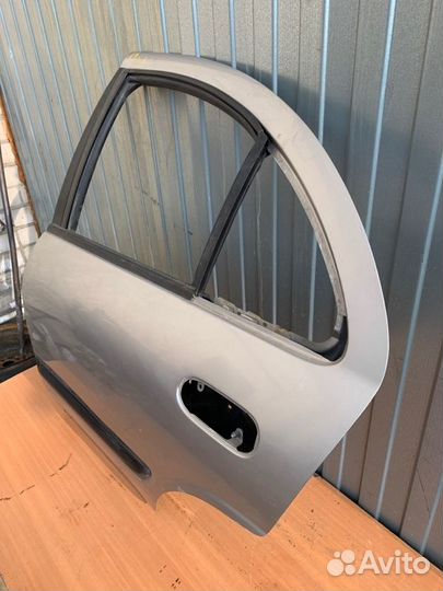 Дверь задняя правая Nissan Almera N16 седан 1.5