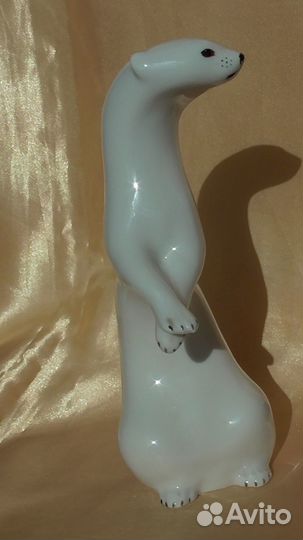 Статуэтка Ласка