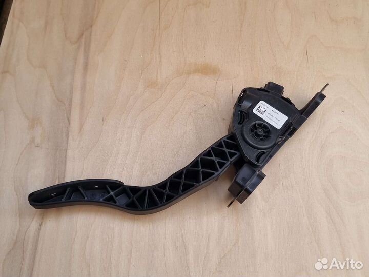 Педаль газа Mazda 6